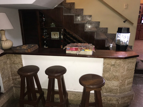 Imagen 5 de 18 de Casa - Venta - La Tablada - 6 Ambientes - Dos Plantas