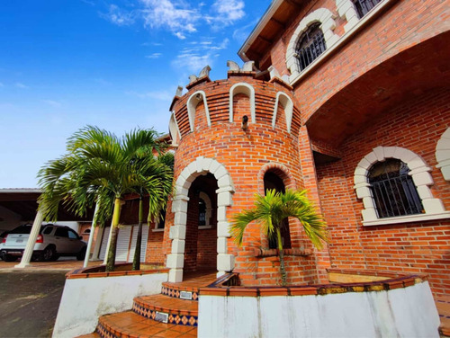 Imagen 8 de 30 de En Venta Exclusiva Propiedad En Urb Privado El Feudo