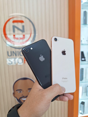 iPhone 8 64gb Seminovo Em Perfeito Estado E Com Nota Fiscal (Usado)