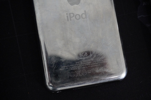 Ipod Touch 1 8gb (incluye Todo Lo De La Foto) Negro (Usado)