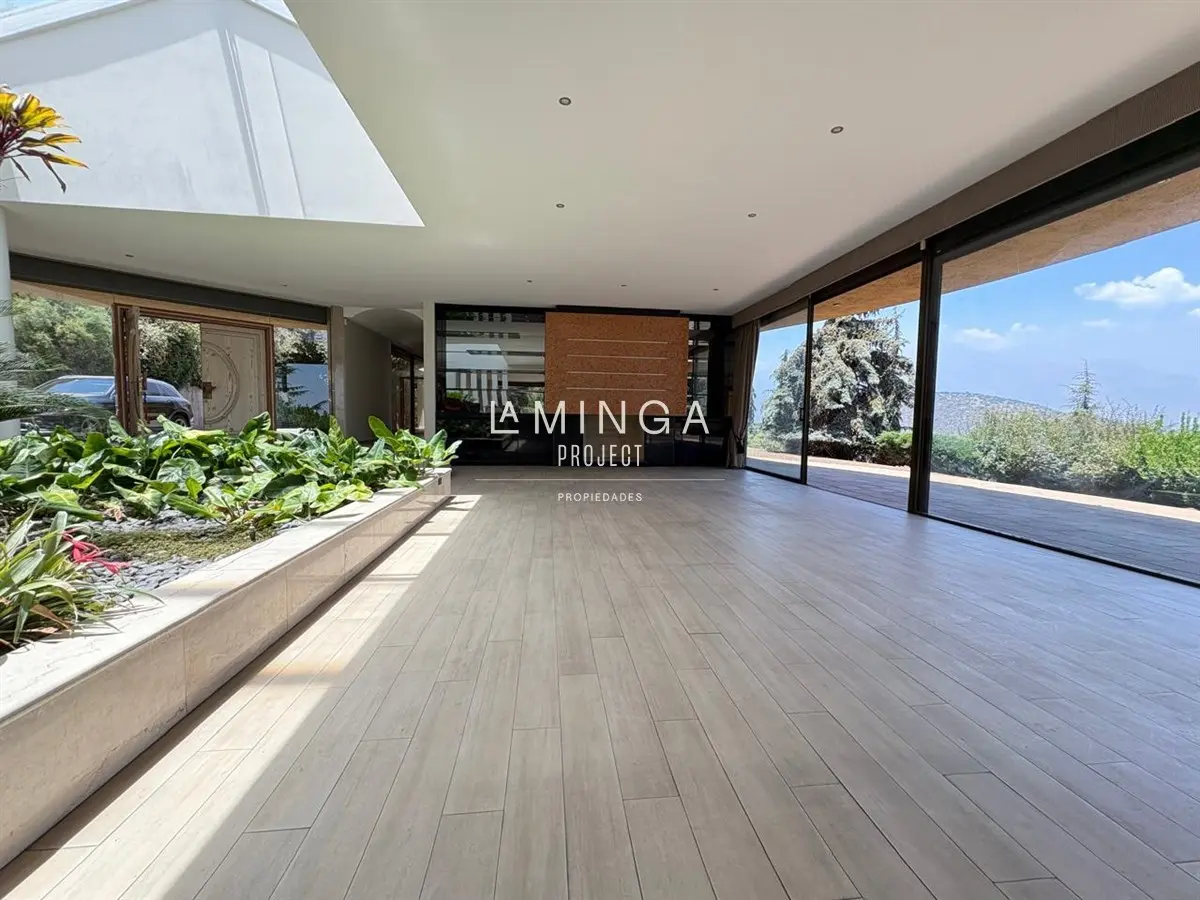Imagen 2 de 28 de Casa En Venta De 3 Dorm. En Vitacura Lo Curro