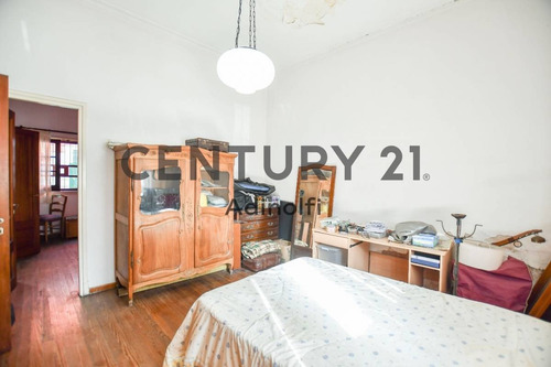 Imagen 14 de 30 de Calle 35 E/ 2 Y 3 - Casa De 2 Dormitorios En Venta