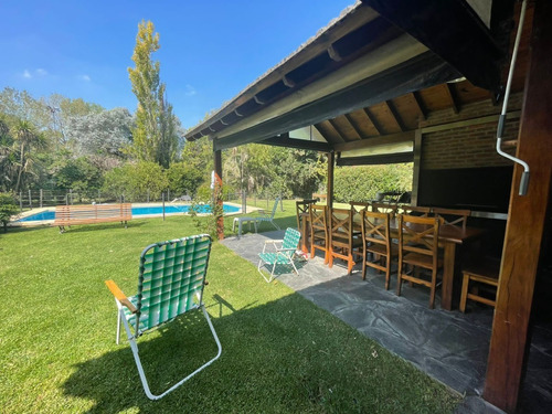 Imagen 22 de 30 de Casa 5 Ambientes Con Piscina La Tradicion