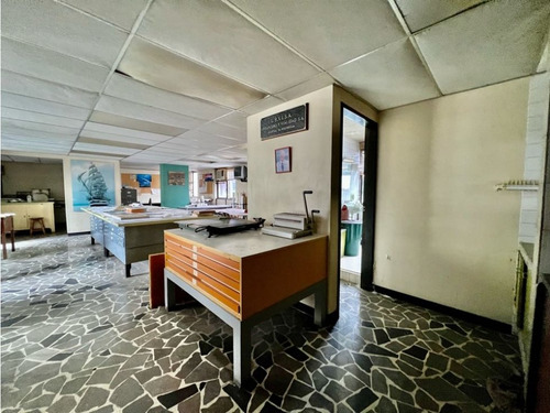 Se Vende Oficina 240m2 4b La Carlota