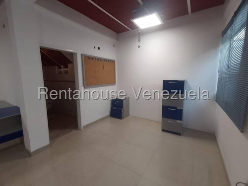 Oficina En Alquiler En La Morita Ii Aragua 25-11116 Irrr