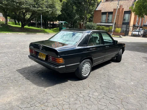 Mercedes-Benz 190 E 2.0