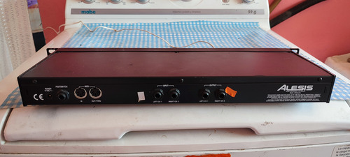 Alesis Midiverb 4 (Usado)
