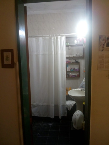 Imagen 7 de 9 de Casa De 4 Ambientes, Garage, Quincho Con Parrilla.-