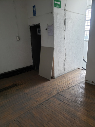 Imagen 12 de 14 de Venta De Bodega Sobre Rio Consulado