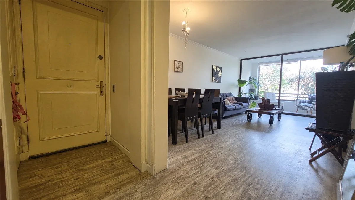 Imagen 2 de 13 de Departamento En Venta De 2 Dorm Mas Jardín. En Huechuraba