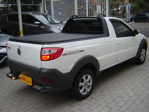Imagem 5 de 14 de Fiat Strada Freedom 1.4 Cs Flex