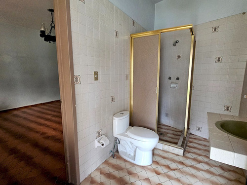Casa Sola En Venta En Un Solo Nivel En Jardines De Cuernavaca.