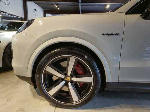 Porsche Cayenne 3.0 V6 E-HYBRID AWD S