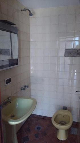 Venta Galpon/ Deposito 437 M2 Valentin Alsina Lanus