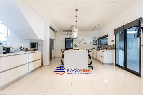 Casa En Venta En Barrio Santa Ana, Moreno