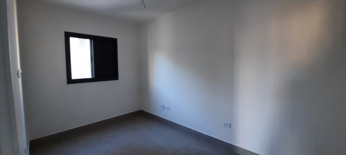 Imagem 13 de 14 de Apart 2 Dormitórios - 100 Metros Mar - Guilhermina - Amj177