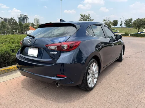 Mazda 3 Hatchback Grand Touring