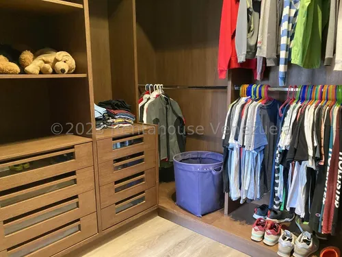 Casa En Venta La Lagunita Lp