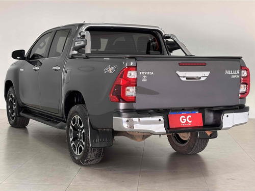 Toyota Hilux 2.8 D-4D TURBO DIESEL CD SRX 4X4 AUTOMÁTICO