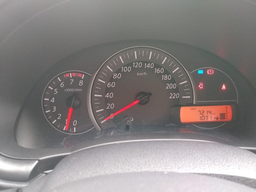 Nissan March 1.6 Advance Pure Drive F2 2018