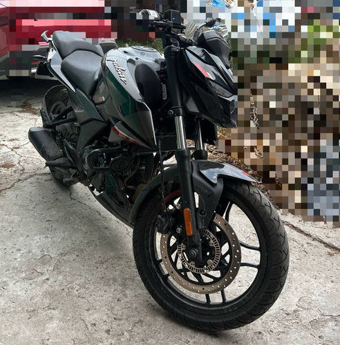 Bajaj Pulsar 250 Fi 2025