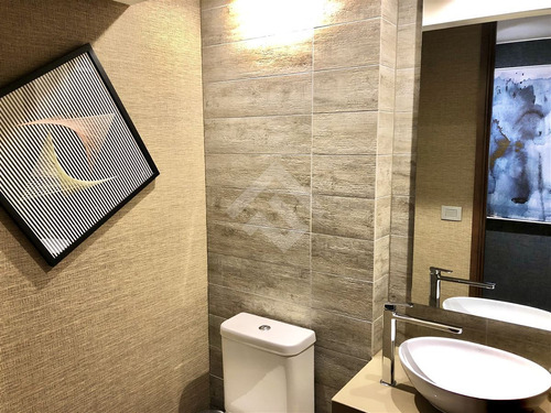 Departamento En Venta De 2d-3b En Las Condes