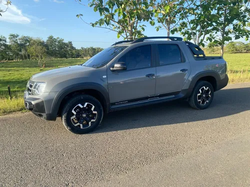 Duster Oroch 4x4