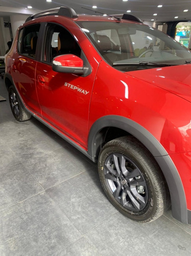 Imagen 6 de 17 de Renault Sandero Stepway Intense Mt 1.6 En Stock J