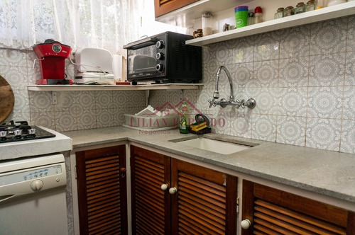 En Complejo Av. Roosevelt De Dos Dormitorios , Dos Baños.- Ref: 2135