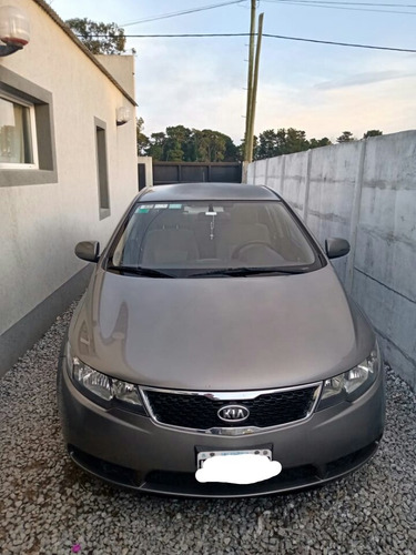 Kia Cerato 1.6 Forte 6mt