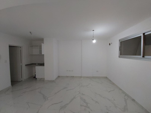 Imagen 2 de 10 de Venta Oficina En Planta Baja, Barrio Abasto, Rosario