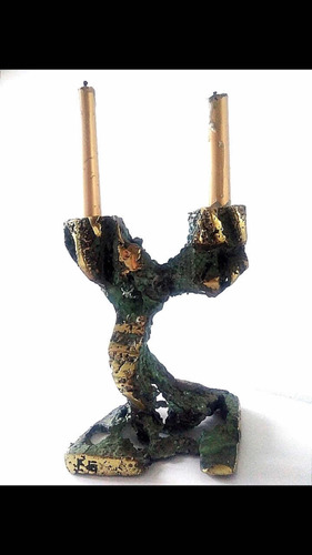 Candelabro Bronce Macizo. Artista Francisco Godoy.