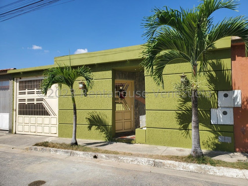 Casa En Venta Urbanizacion El Bosque, Cagua. Ljsa 24-13350