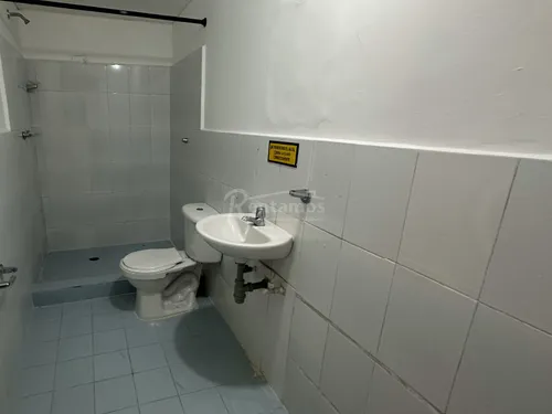 Local En Arriendo En Laureles. Cod A776068