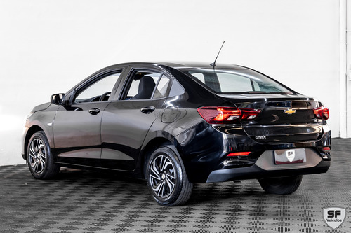 Chevrolet Onix plus 1.0 Lt 4p
