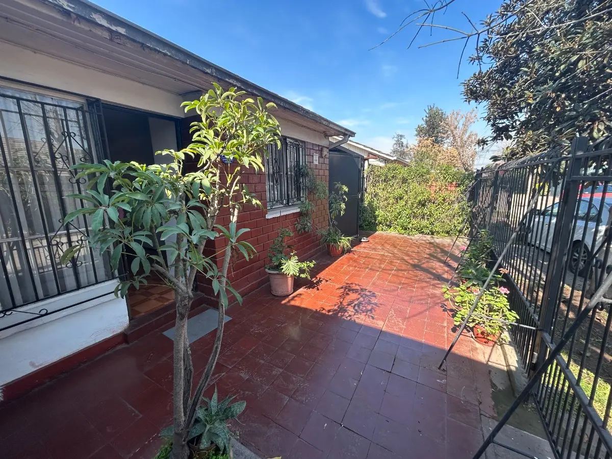 Imagen 4 de 16 de Casa En Venta Calle Sevilla Cinco Abril