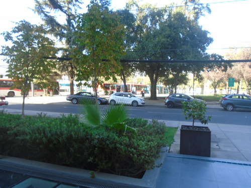Oportunidad ! Local De 97,57 M2 - Tranqueras- Av Las Condes