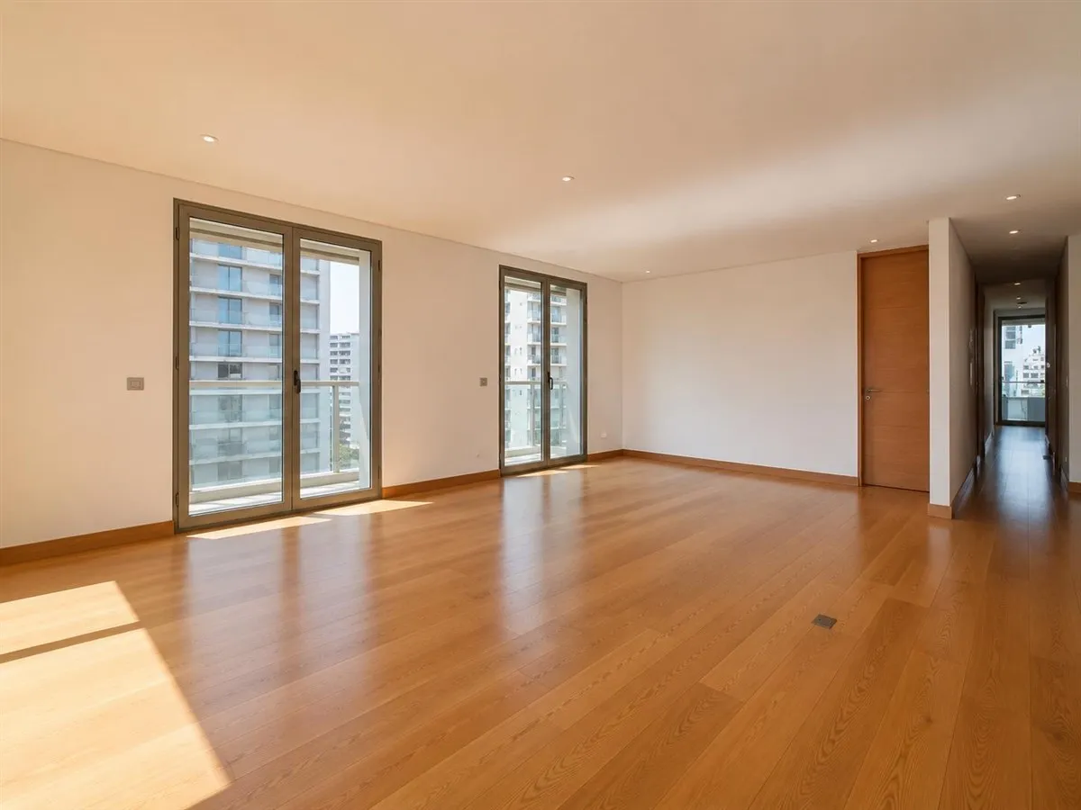 Imagen 2 de 11 de Departamento En Arriendo De 3 Dorm. Vista Golf / Las Condes
