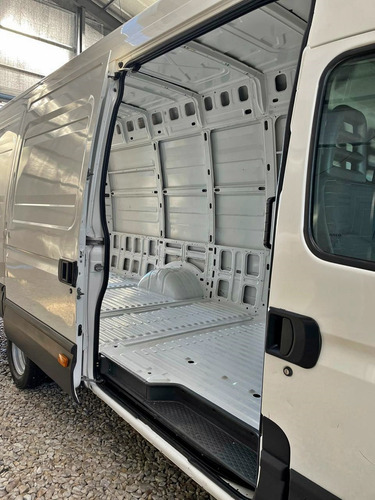 Iveco Daily 3.0 Furgon 55c16 H3 155cv 17.2m3 3950