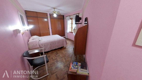 Imagen 6 de 16 de Casa En Venta De 3 Dormitorios En B° Padre Claret