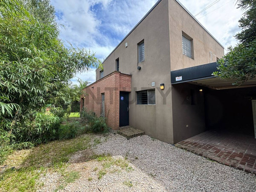 Calle 478 Entre 26 Y 27, City Bell | Duplex 2 Dormitorios.