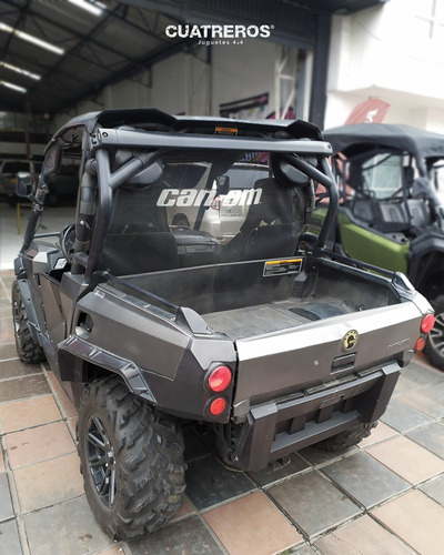 Can Am Commander X