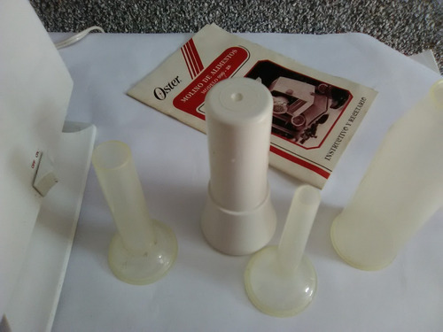 Imagen 3 de 7 de Molino De Alimetos Marca Oster 996-28