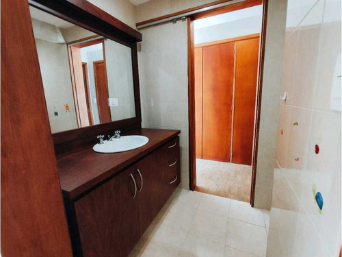Se Vende Apartamento 155m2 Escampadero 8802