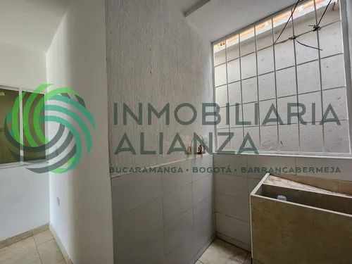 Apartamento En Arriendo En Junin I. Cod A15587