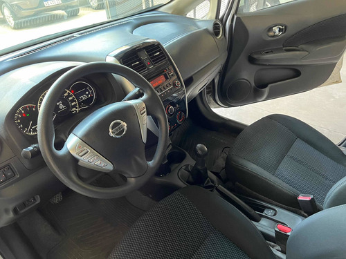 Imagen 10 de 12 de Nissan Note 2016 1.6 Sense 110cv