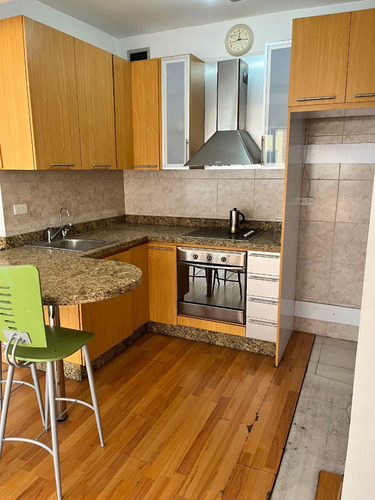 En Venta Espectacular Apartamento De 72 M² En Santa Mónica. (a.p)
