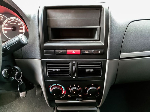 Imagem 10 de 17 de Fiat Palio 1.8 Mpi Hlx 8v