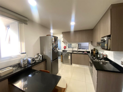 Excelente, Casa En Venta De 3 Dorm Y Serv. Chamisero, Colina