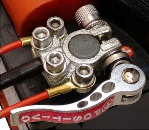 Imagen 2 de 5 de Bornes Bateria Desconexion Rapida Terminales X Par Nuevos